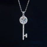 1 Carat 925 Sterling Silver Moissanite Key Pendant Necklace with sparkling gems, perfect for trendy bijoux femme.