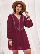 Plus Size Notched Balloon Sleeve Mini Dress - photo produit 2 - VELZAR