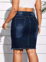 Plus Size Pearl Embellished Frayed Hem Denim Skirt - photo produit 5 - VELZAR
