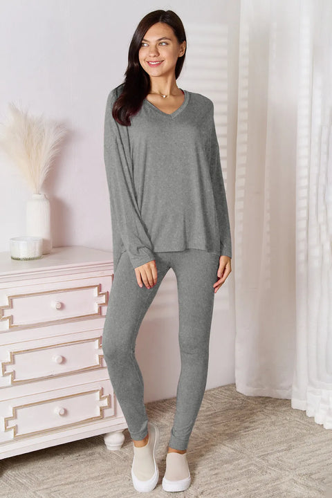 Basic Bae – Ensemble Loungewear Bambou Haut Col en V Manches Longues et Pantalon Grande Taille - photo produit 1 - VELZAR