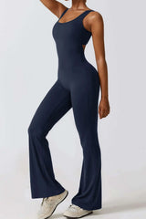Basic Bae – Combinaison de Sport Cut-Out Froncée Bootcut Sans Manches - photo produit 3 - VELZAR